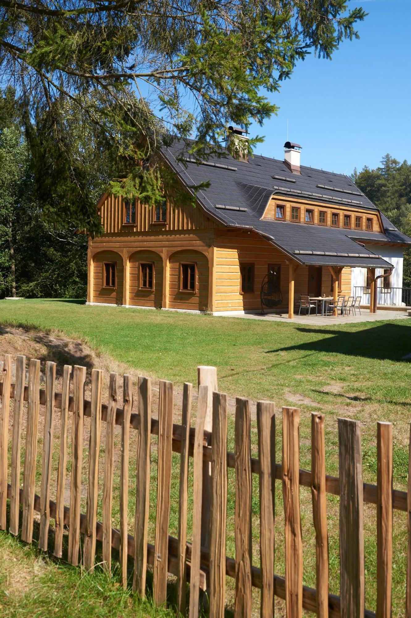 Na Jeleni Stezce Villa Chribska Exterior photo