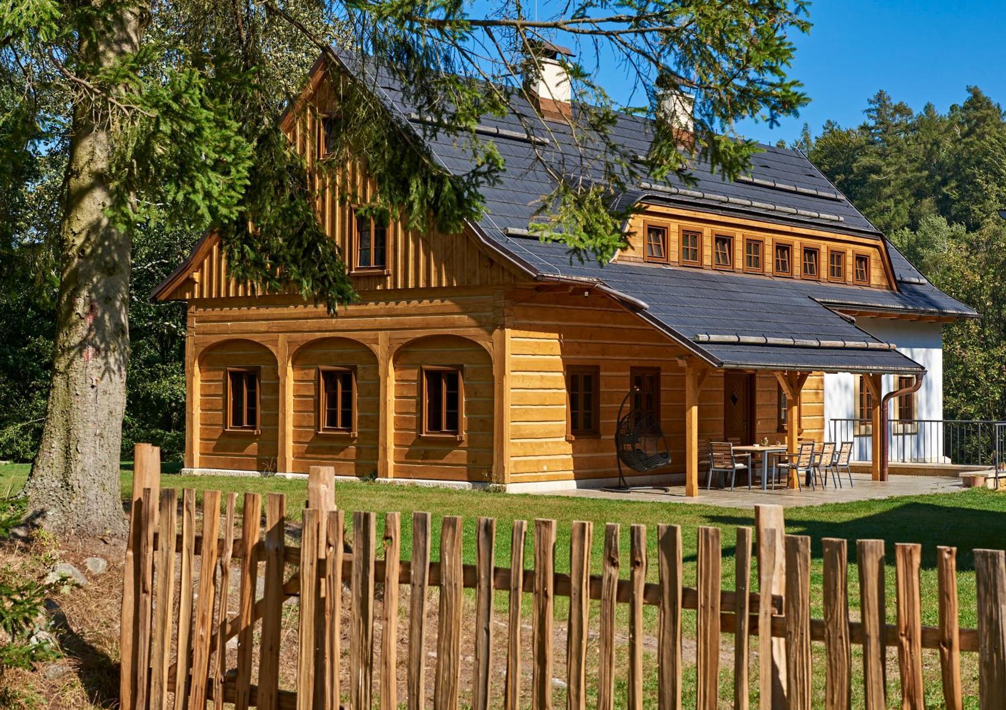 Na Jeleni Stezce Villa Chribska Exterior photo
